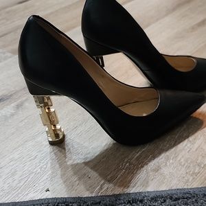 Katy Perry Black Pumps with Gold Accent Heels